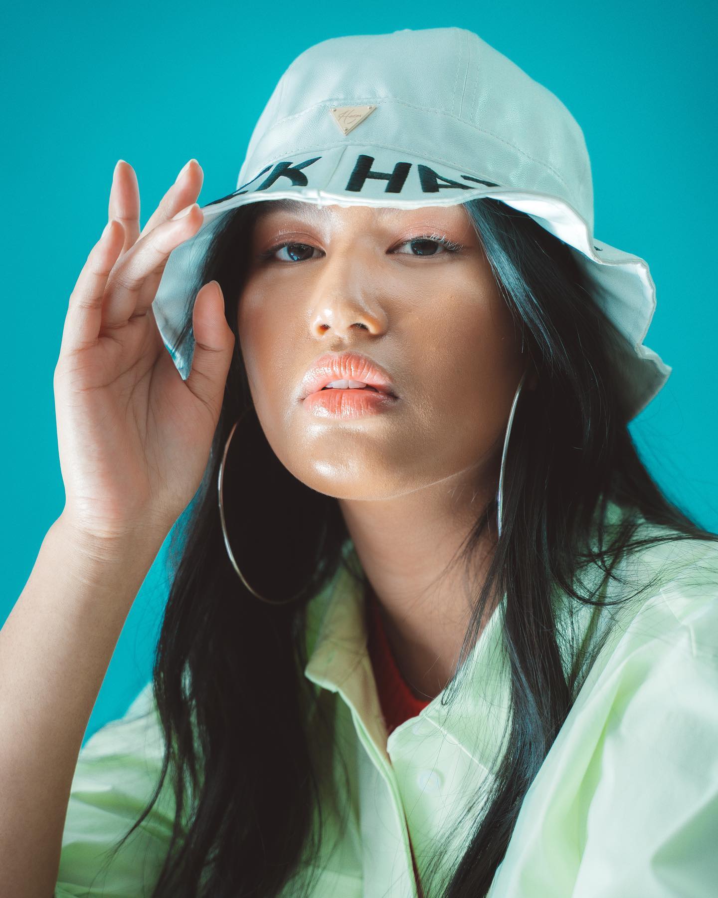 Had the pleasure to gather some amazing and creative individuals. Couldn’t do any of this without any one of you :) more to come, stay ready for the sets . . MUA/STYLIST : ASSIST: MODEL : . . . . . . . .. Commercial photography by Mark Nikolai, New York City.